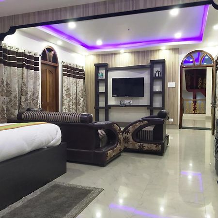 Hāpoli Ziro Palace Inn - A Boutique Hotel מראה חיצוני תמונה