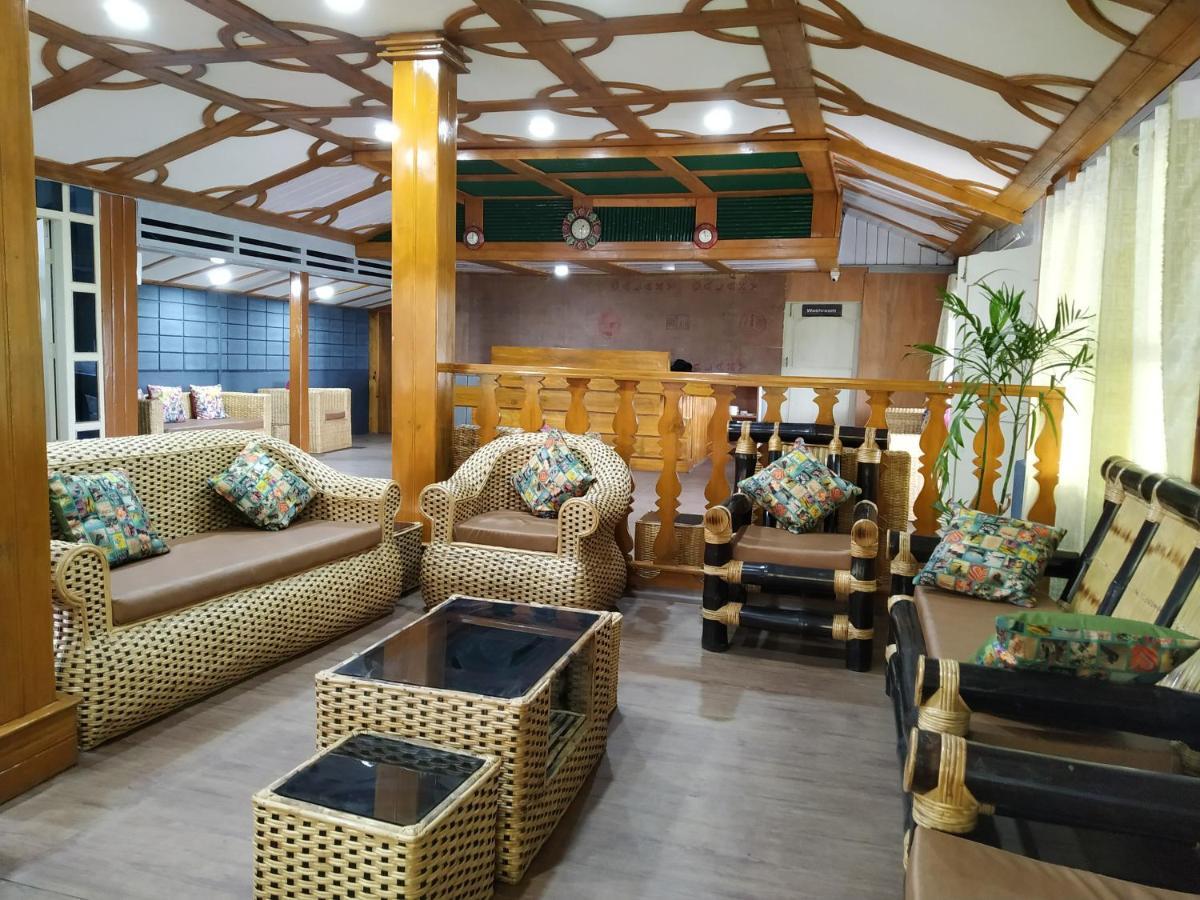 Hāpoli Ziro Palace Inn - A Boutique Hotel מראה חיצוני תמונה