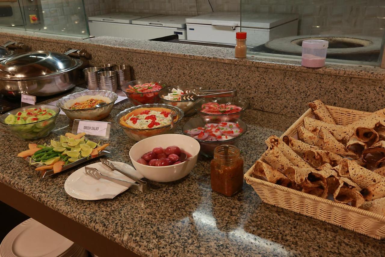Hāpoli Ziro Palace Inn - A Boutique Hotel מראה חיצוני תמונה