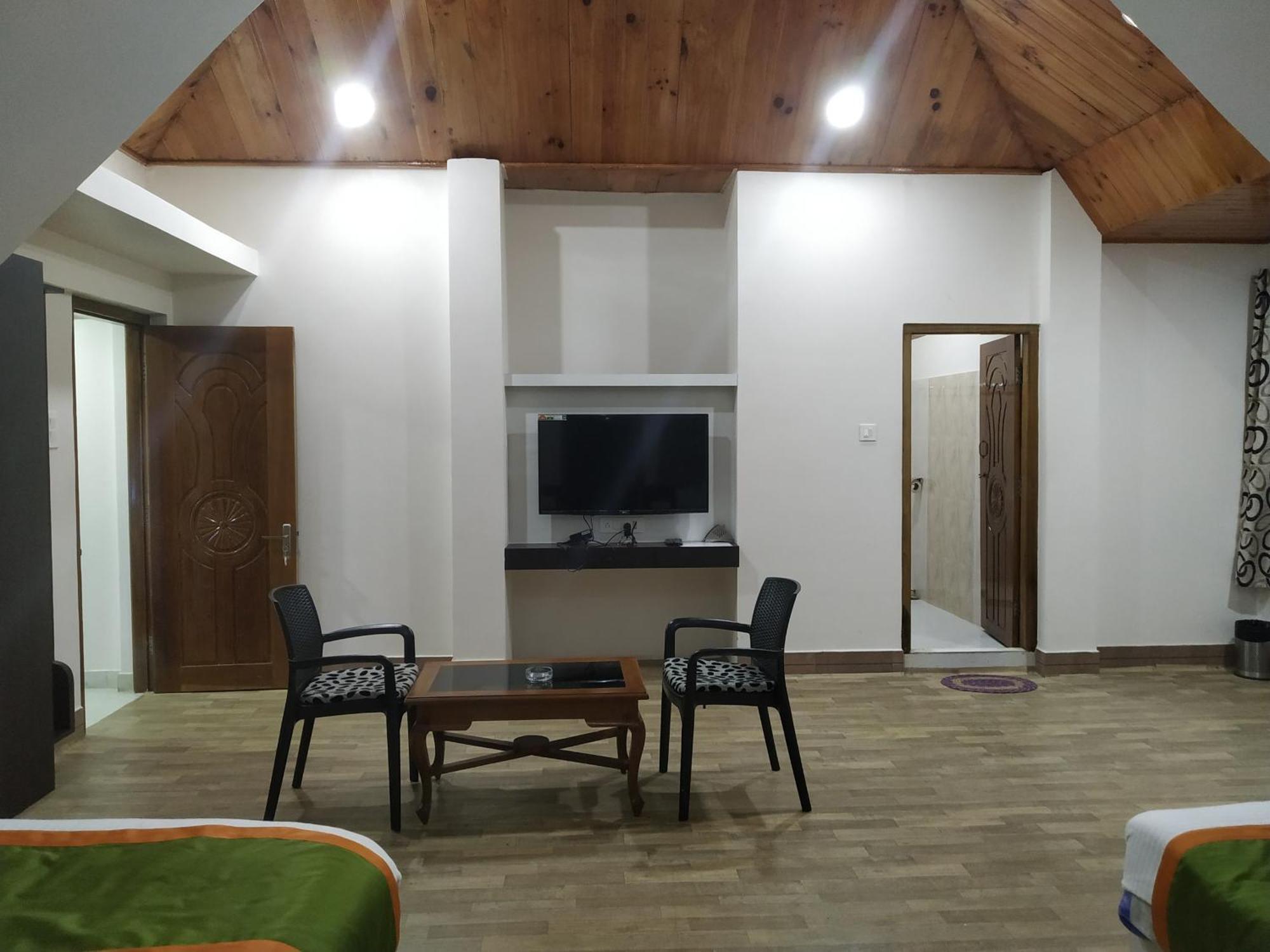 Hāpoli Ziro Palace Inn - A Boutique Hotel מראה חיצוני תמונה