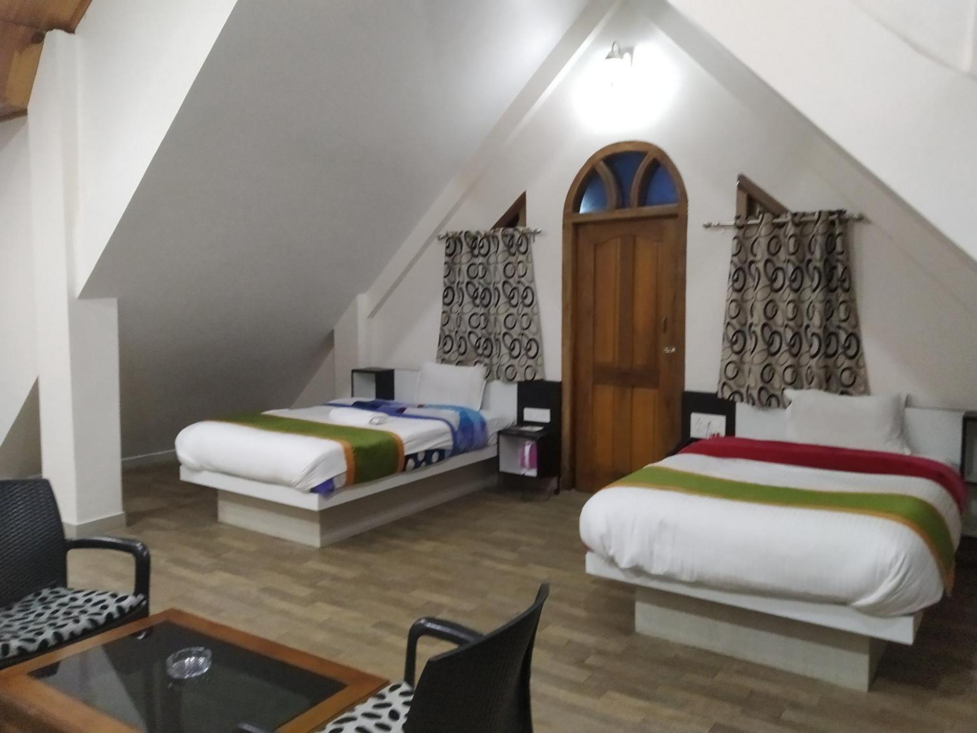 Hāpoli Ziro Palace Inn - A Boutique Hotel מראה חיצוני תמונה