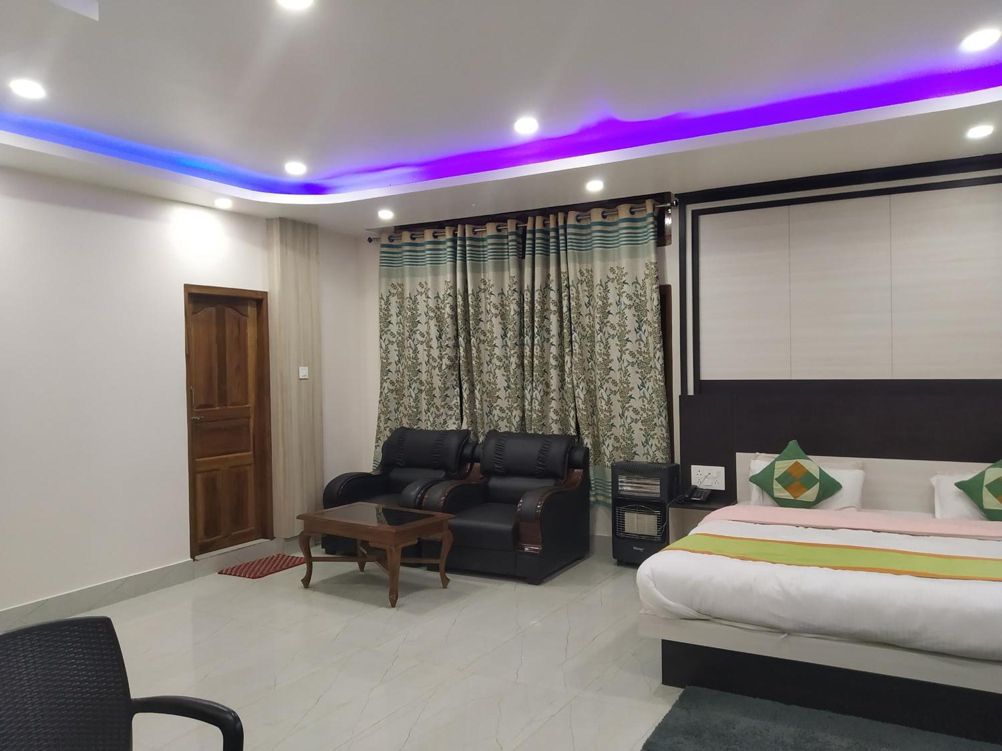 Hāpoli Ziro Palace Inn - A Boutique Hotel מראה חיצוני תמונה
