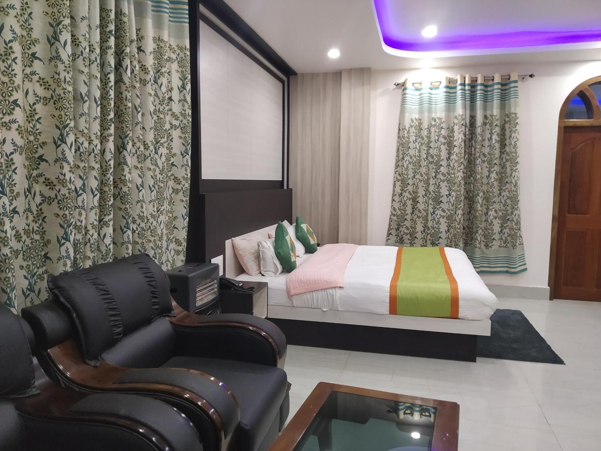 Hāpoli Ziro Palace Inn - A Boutique Hotel מראה חיצוני תמונה