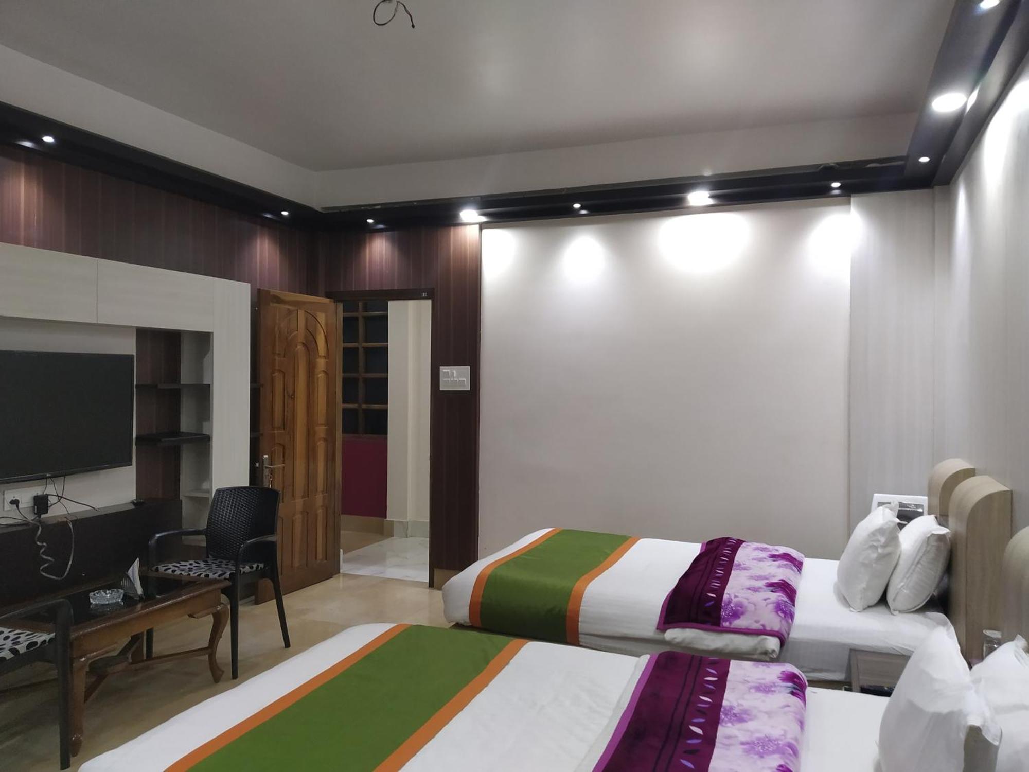 Hāpoli Ziro Palace Inn - A Boutique Hotel מראה חיצוני תמונה