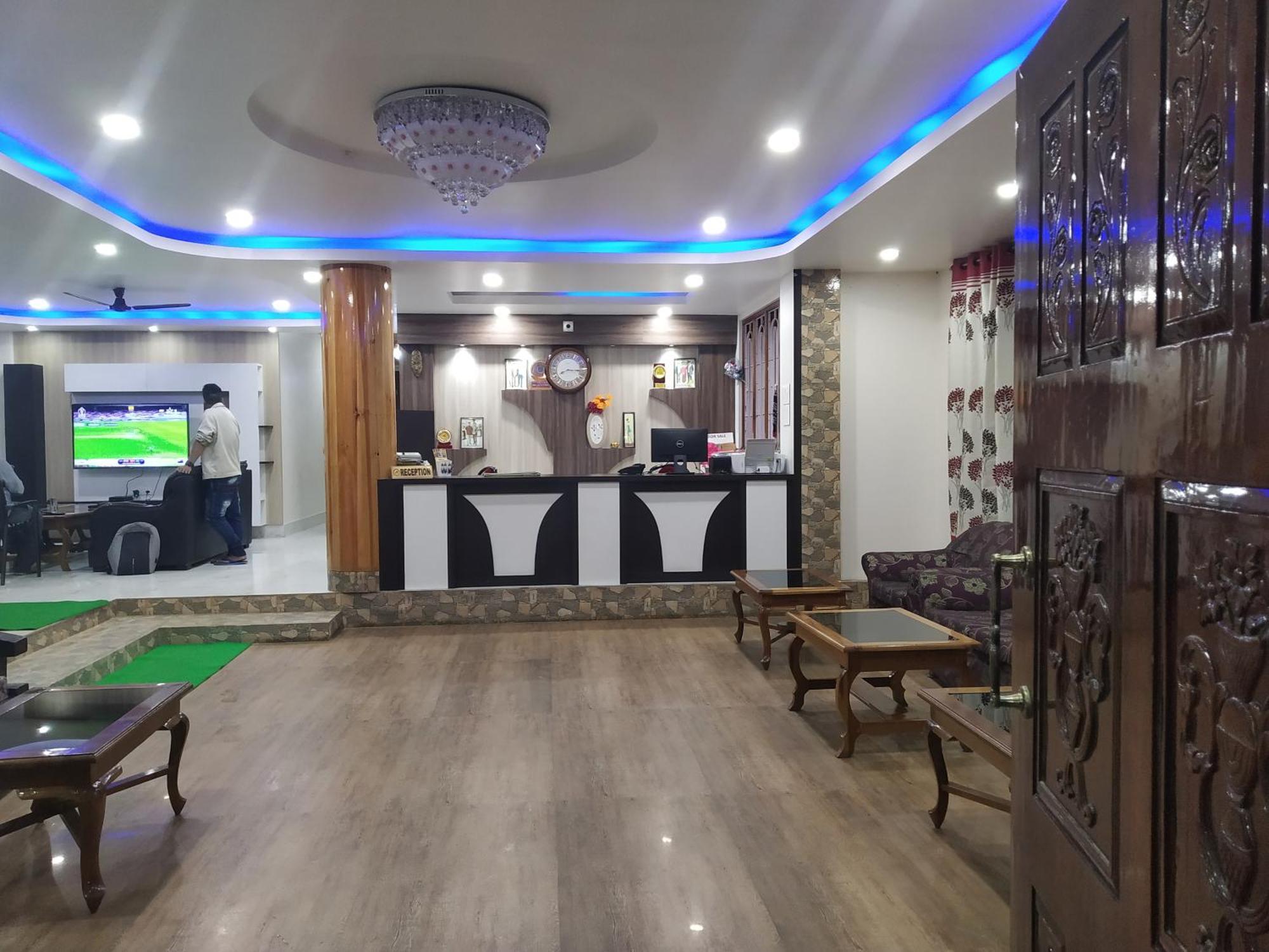 Hāpoli Ziro Palace Inn - A Boutique Hotel מראה חיצוני תמונה